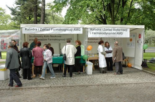 Farmacja1_500.jpg